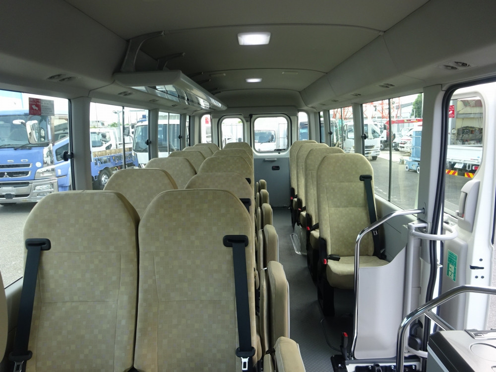 トヨタ コースター 2KG-GDB70(2WD)の写真12