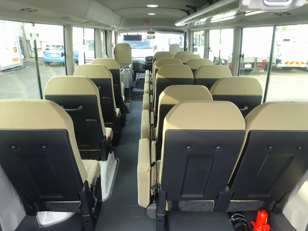 トヨタ コースター 2KG-GDB70(2WD)の写真14