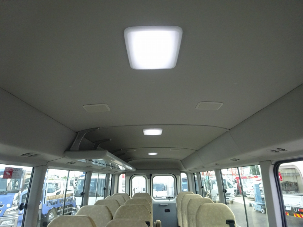 トヨタ コースター 2KG-GDB70(2WD)の写真24