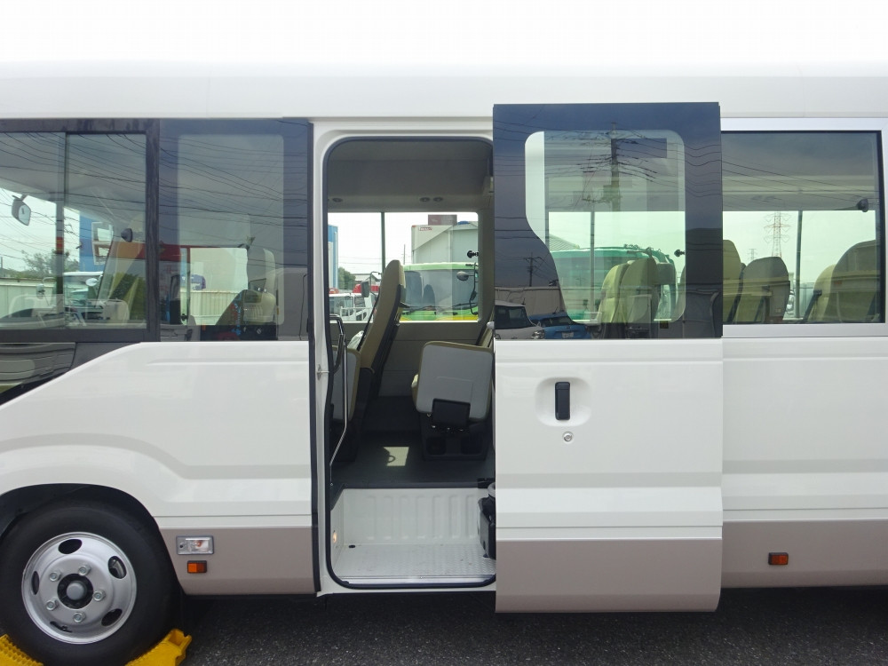 トヨタ コースター 2KG-GDB70(2WD)の写真25