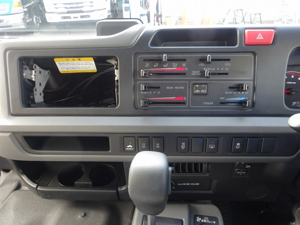 トヨタ コースター 2KG-GDB70(2WD)の写真39