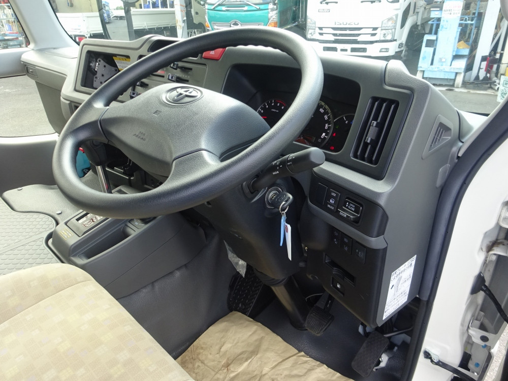 トヨタ コースター 2KG-GDB70(2WD)の写真40