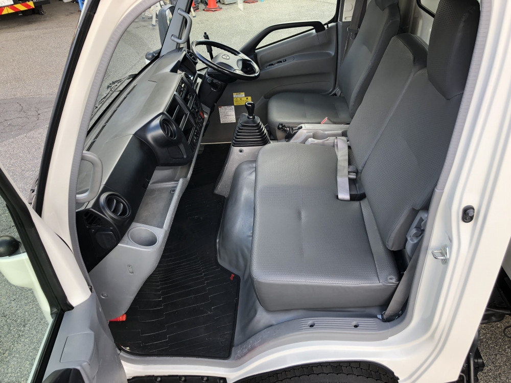 日野 デュトロ 2KG-XZU700X(2WD)の写真36