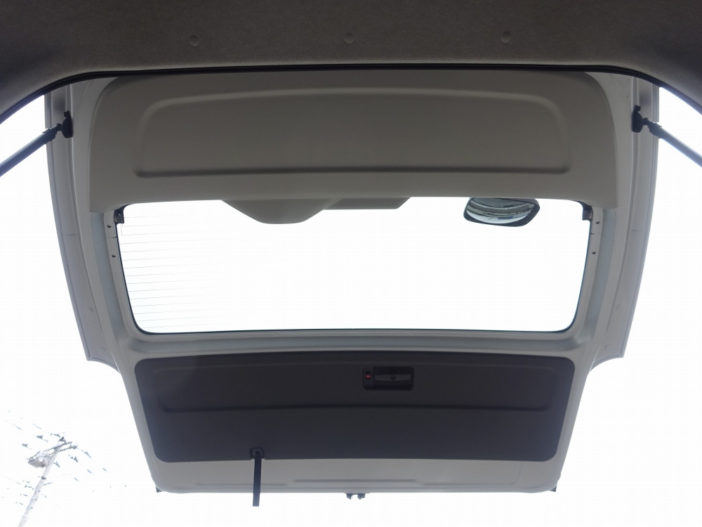 トヨタ ハイエースコミューター 3DF-GDH223B(2WD)の写真23