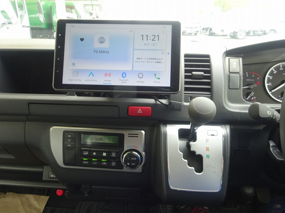 トヨタ ハイエースコミューター 3DF-GDH223B(2WD)の写真32