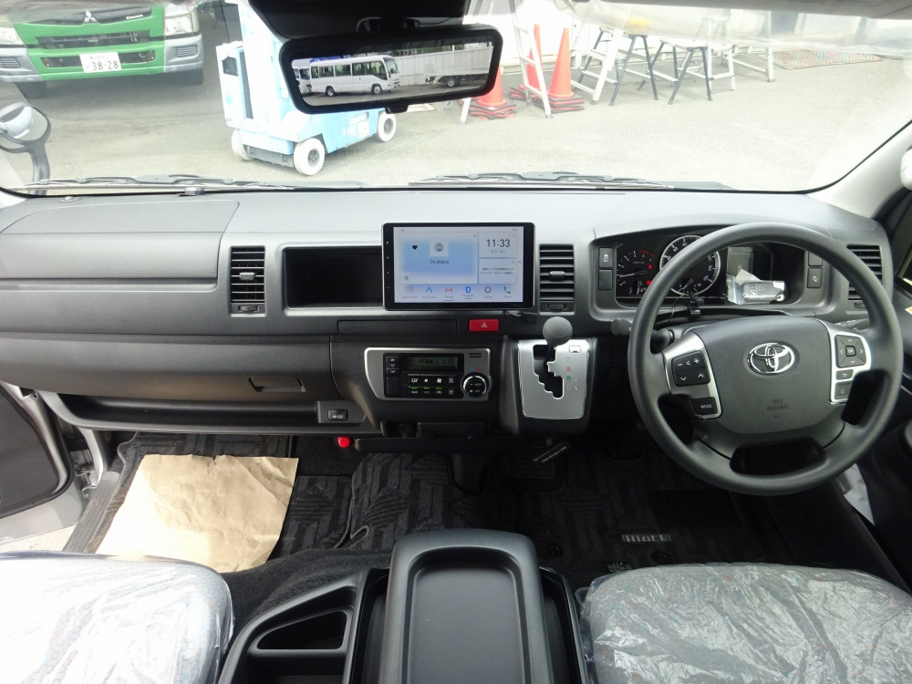 トヨタ ハイエースコミューター 3DF-GDH223B(2WD)の写真33