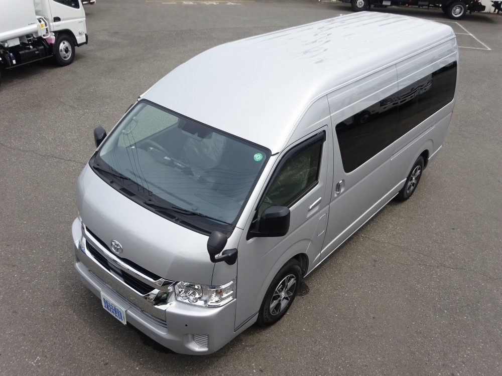 トヨタ ハイエースコミューター 3DF-GDH223B(2WD)の写真44