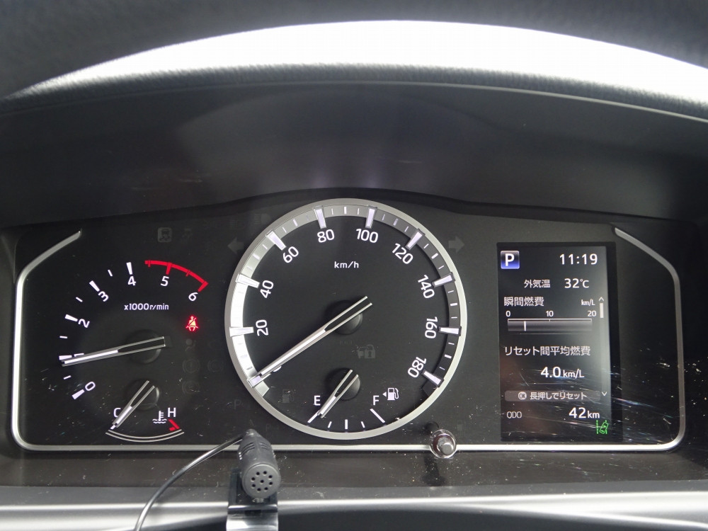 トヨタ ハイエースコミューター 3DF-GDH223B(2WD)の写真48