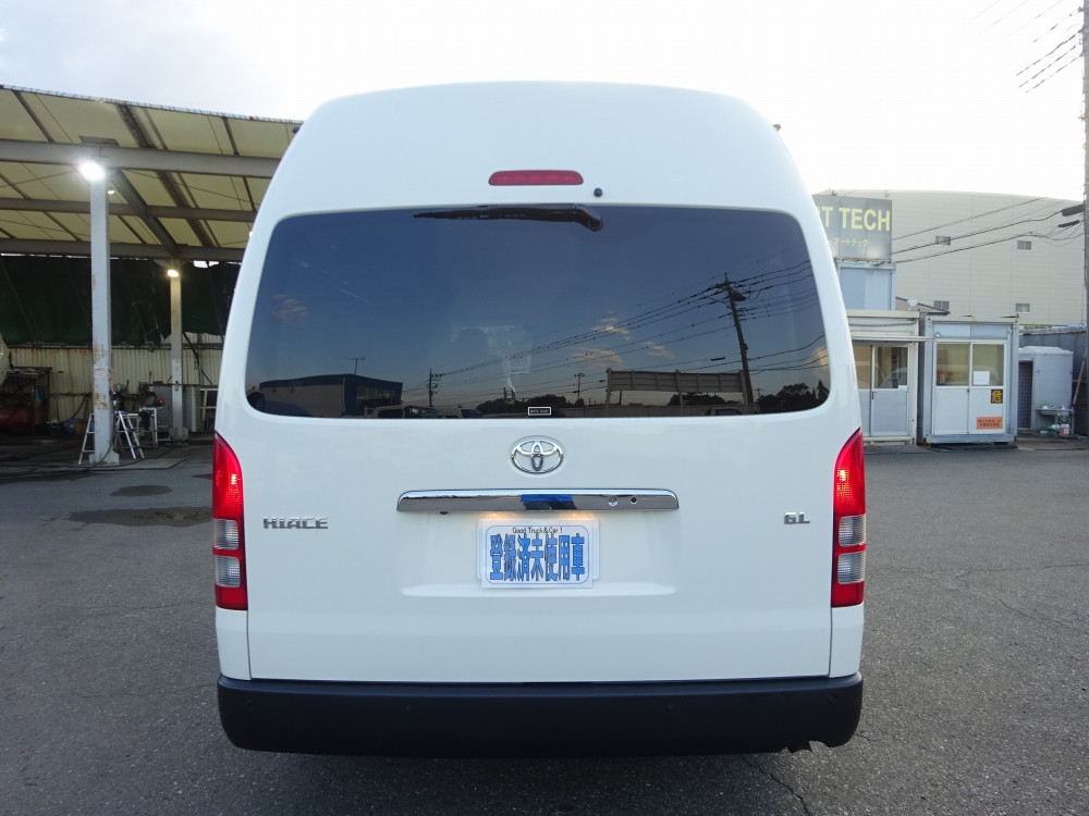 トヨタ ハイエースコミューター 3DF-GDH223Bの写真3