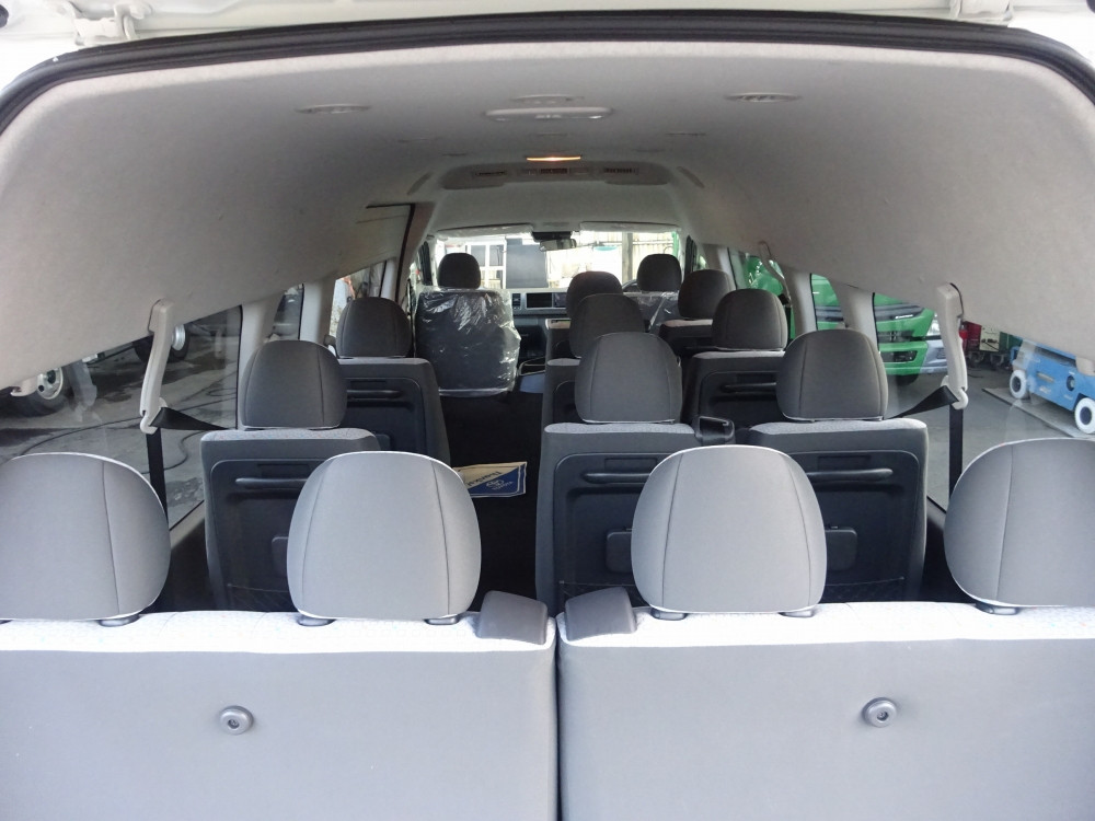 トヨタ ハイエースコミューター 3DF-GDH223Bの写真16