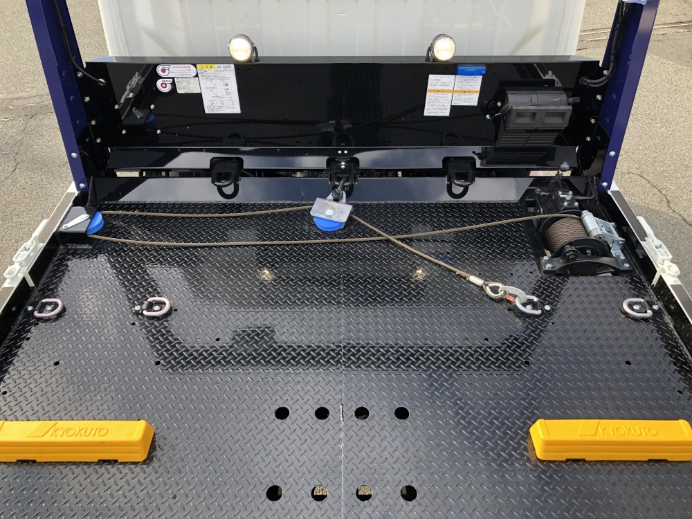 三菱 キャンター 2PG-FEB80(2WD)の写真15