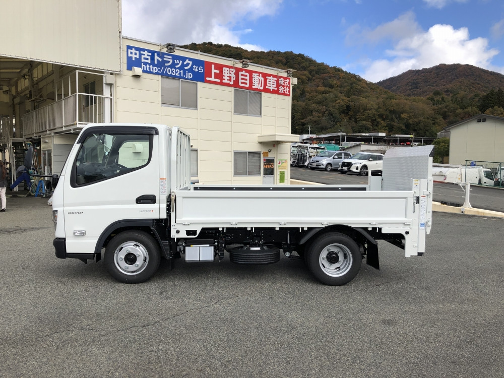 三菱 キャンター 2RG-FBA20(2WD)の写真19