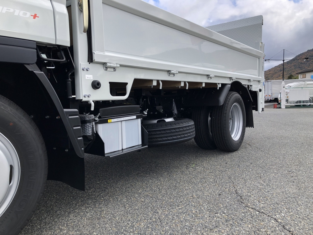 三菱 キャンター 2RG-FBA20(2WD)の写真26