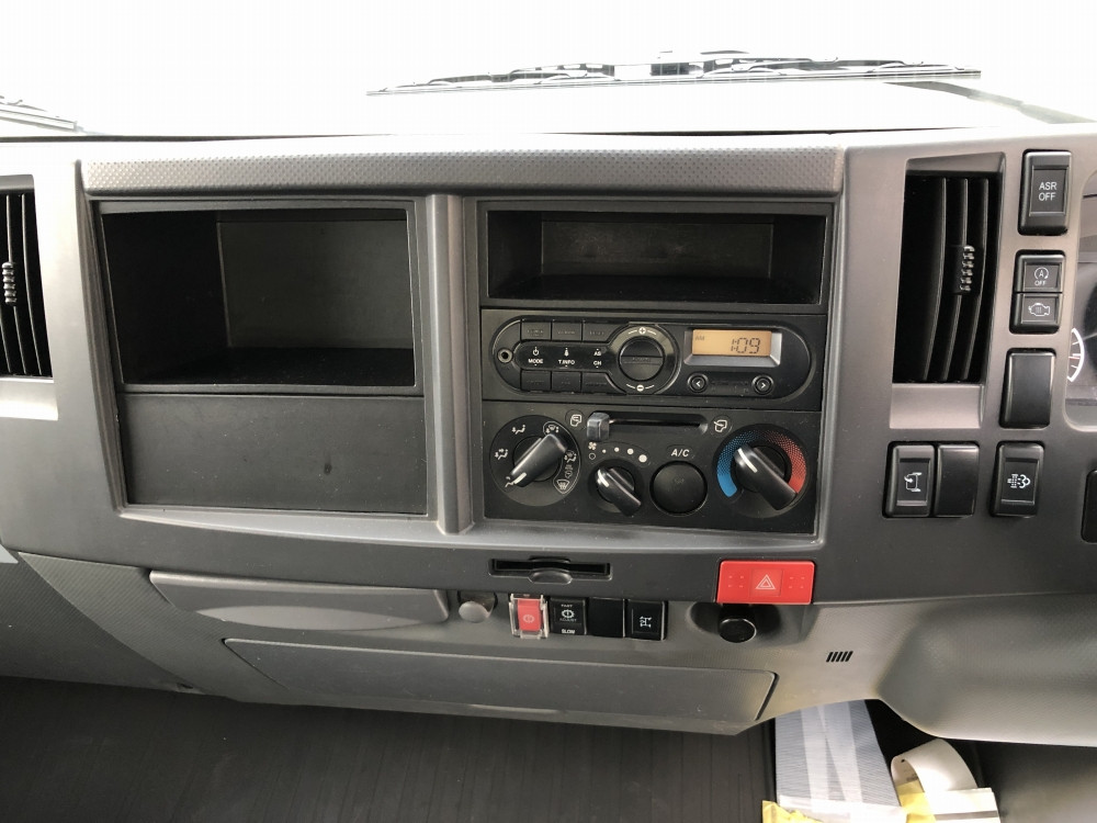 いすゞ エルフ TPG-NPR85YN(2WD)の写真39