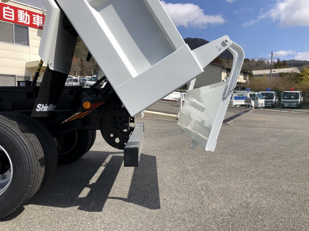 三菱 ファイター 2KG-FK62FZ(2WD)の写真16