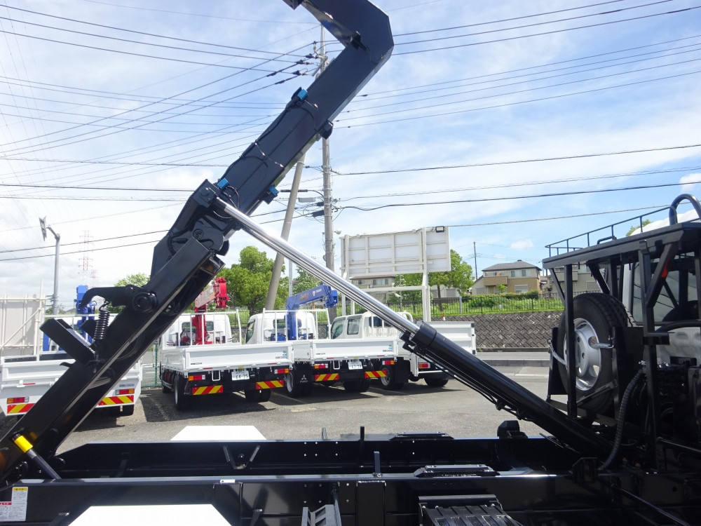 三菱 ファイター 2KG-FK72F(2WD)の写真15