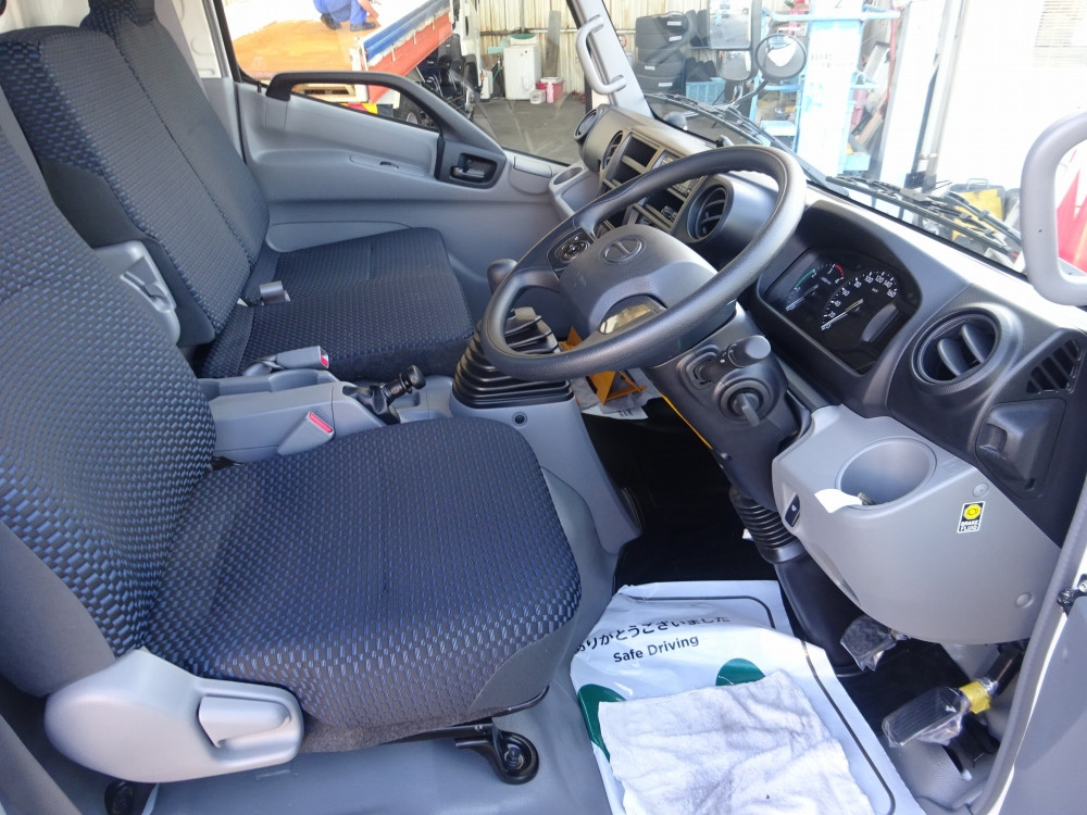 日野 デュトロ 2KG-XZU720M(2WD)の写真4