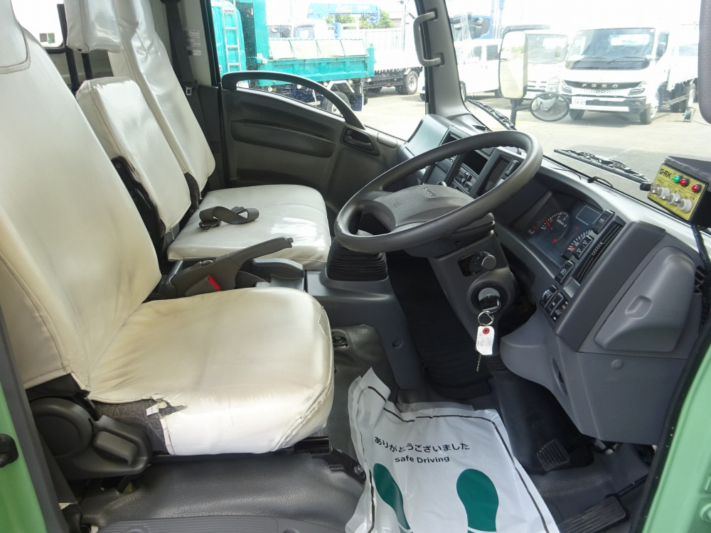 いすゞ エルフ TPG-NPR85ANの写真4