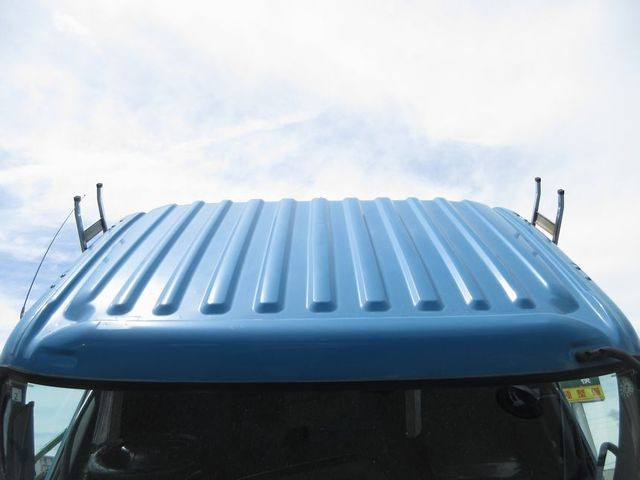 日野 プロフィア BDG-FW1EWY(8x4)の写真5