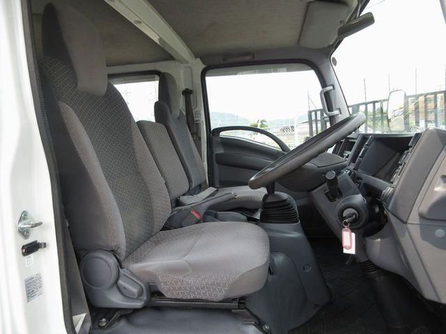 いすゞ エルフ TRG-NPR85AR(2WD)の写真30