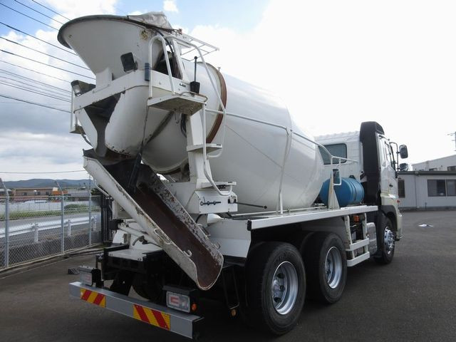 日野 プロフィア 2DG-FS1AGA(6x4)の写真2