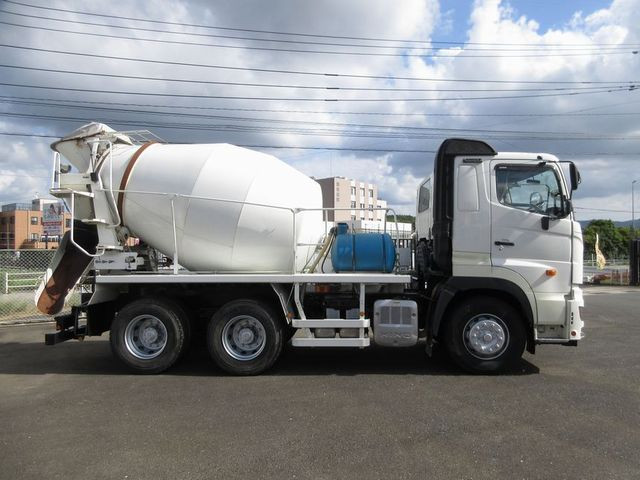 日野 プロフィア 2DG-FS1AGA(6x4)の写真8