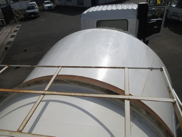 日野 プロフィア 2DG-FS1AGA(6x4)の写真17