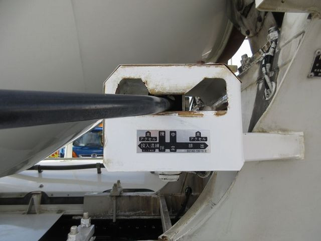 日野 プロフィア 2DG-FS1AGA(6x4)の写真27