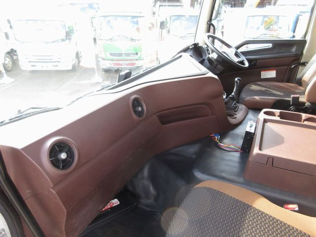 日野 プロフィア 2DG-FS1AGA(6x4)の写真46