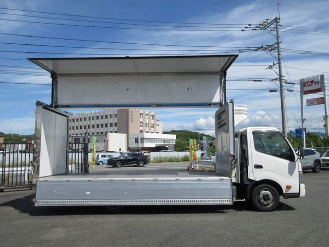 日野 デュトロ 2RG-XZU722M(2WD)の写真16