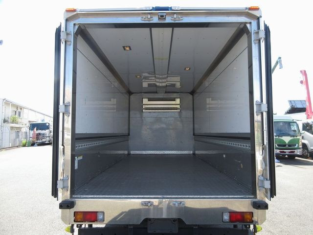 日野 デュトロ 2RG-XZU722M(2WD)の写真21