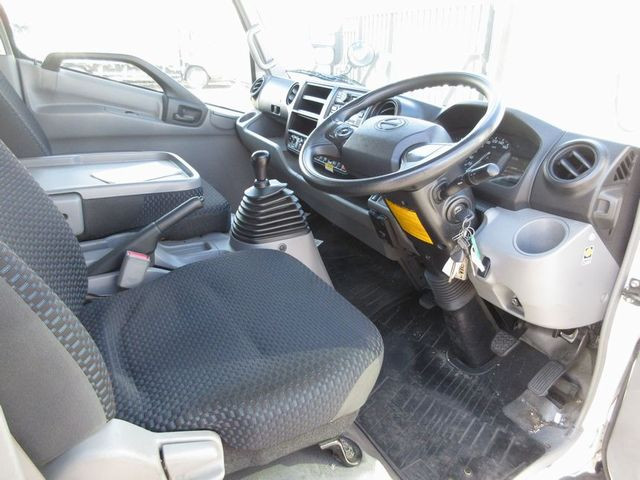 日野 デュトロ 2RG-XZU722M(2WD)の写真38