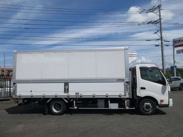 日野 デュトロ 2RG-XZU722M(2WD)の写真9