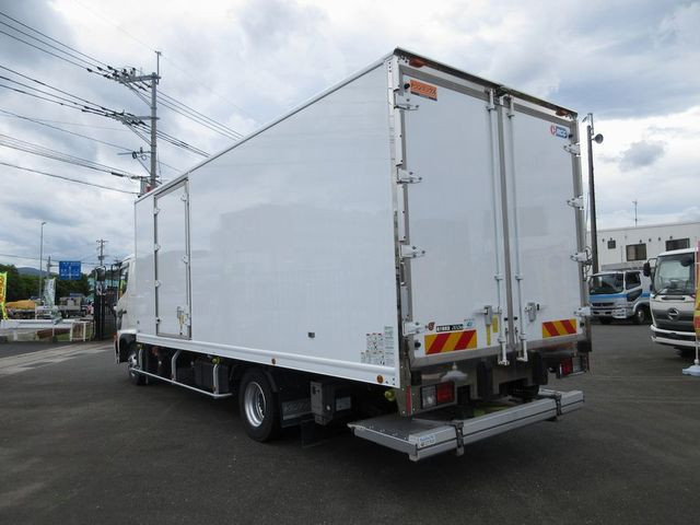 日野 レンジャー 2KG-FD2ABA(2WD)の写真6