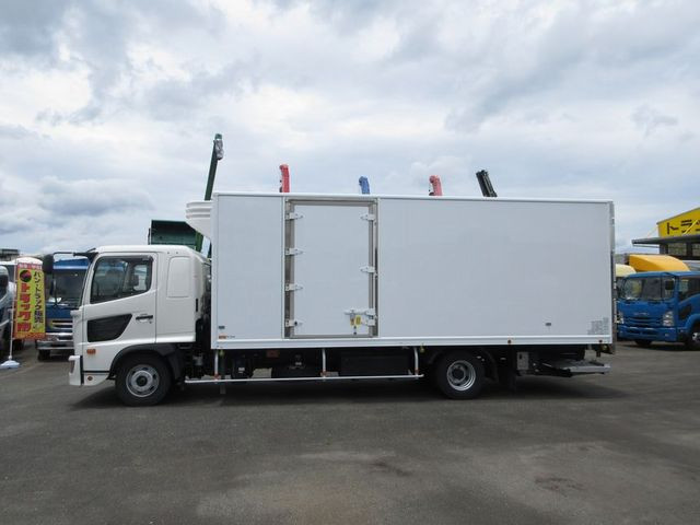 日野 レンジャー 2KG-FD2ABA(2WD)の写真7