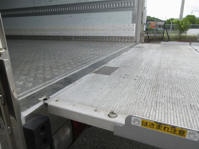 日野 レンジャー 2KG-FD2ABA(2WD)の写真12