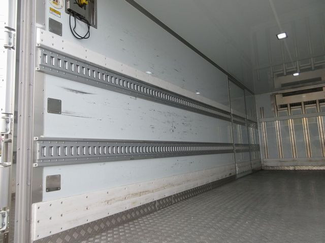 日野 レンジャー 2KG-FD2ABA(2WD)の写真19