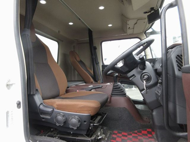 日野 レンジャー 2KG-FD2ABA(2WD)の写真34