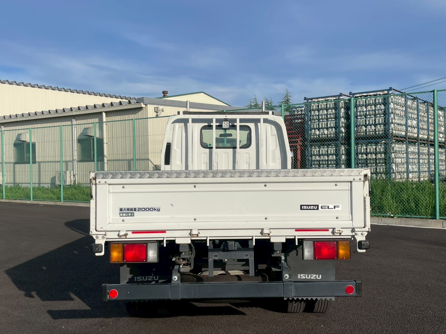 いすゞ エルフ 2RG-NMR88R(2WD)の写真5