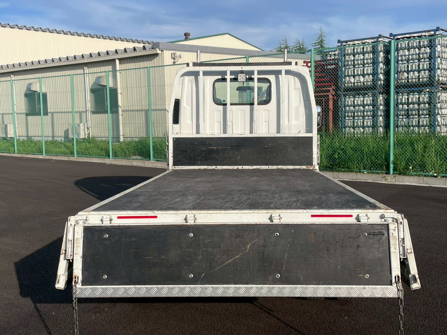 いすゞ エルフ 2RG-NMR88R(2WD)の写真15