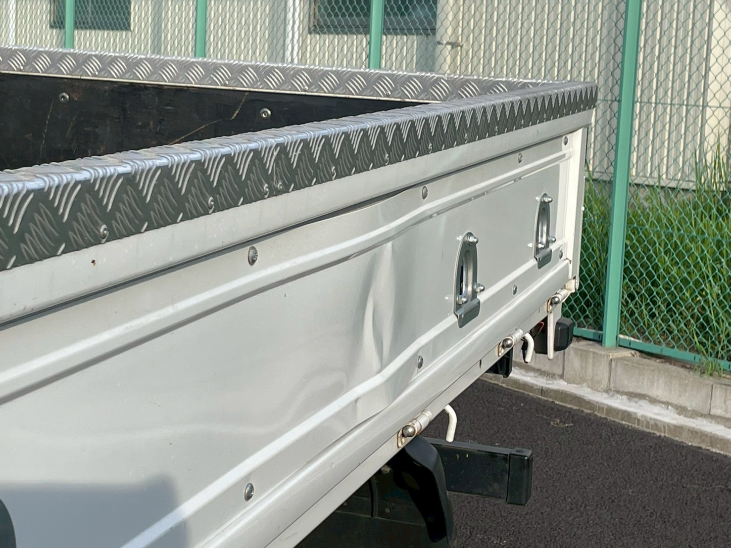 いすゞ エルフ 2RG-NMR88R(2WD)の写真23