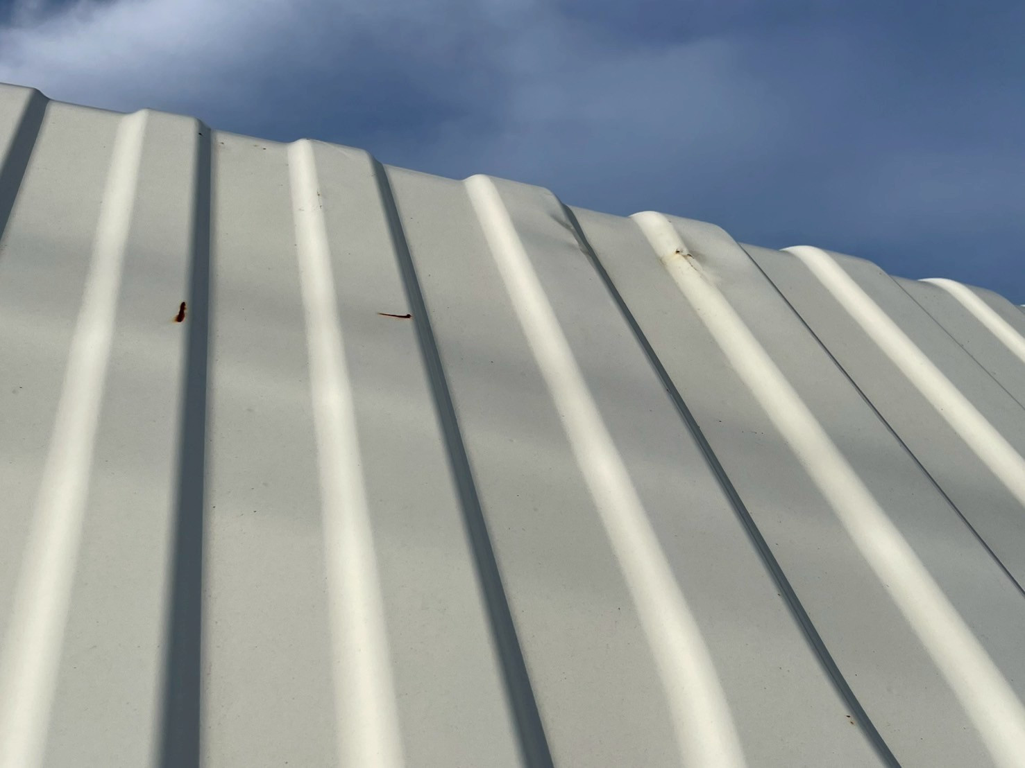 いすゞ エルフ 2RG-NMR88R(2WD)の写真25