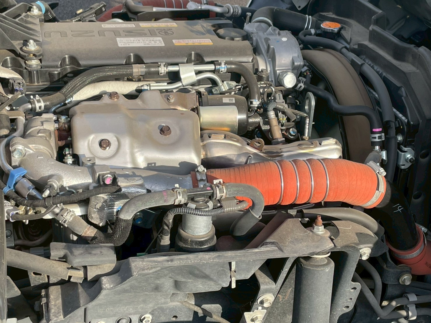 いすゞ エルフ 2RG-NMR88R(2WD)の写真27