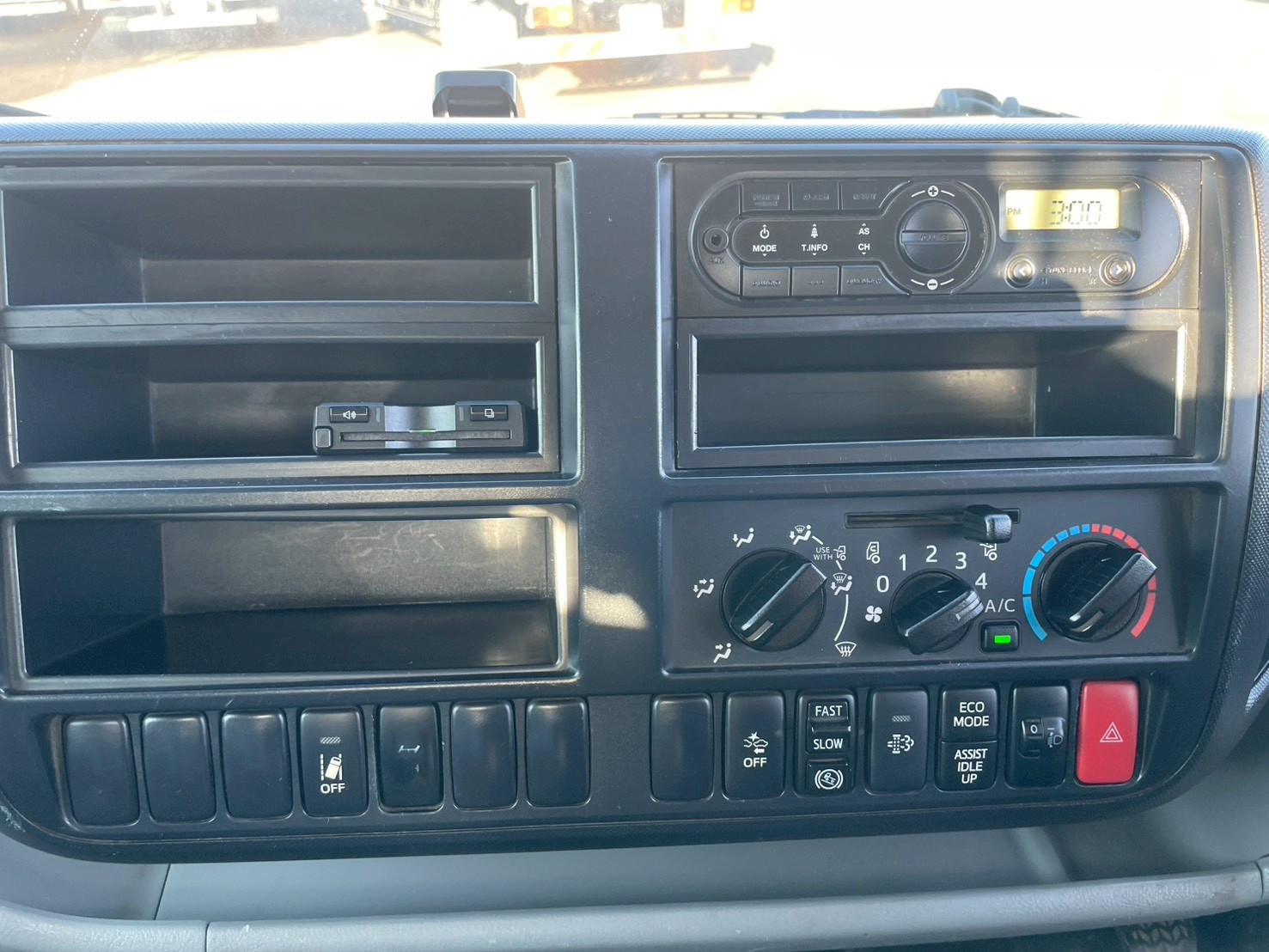 日野 デュトロ 2KG-XZU700X(2WD)の写真45