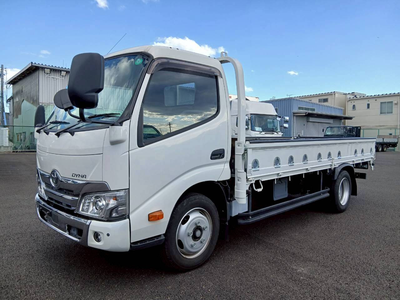 トヨタ ダイナ 2RG-XZU655(2WD)の写真1