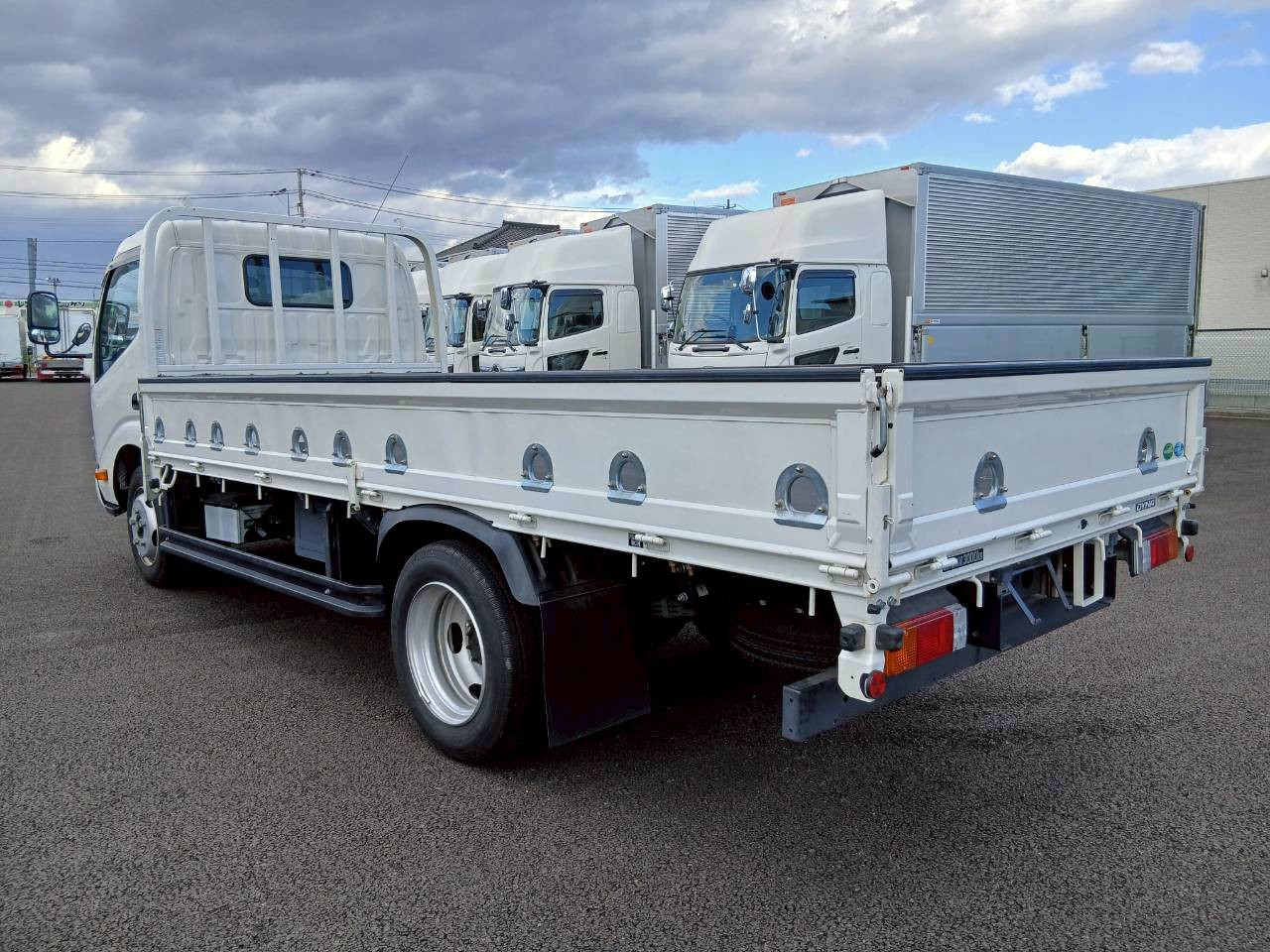 トヨタ ダイナ 2RG-XZU655(2WD)の写真6