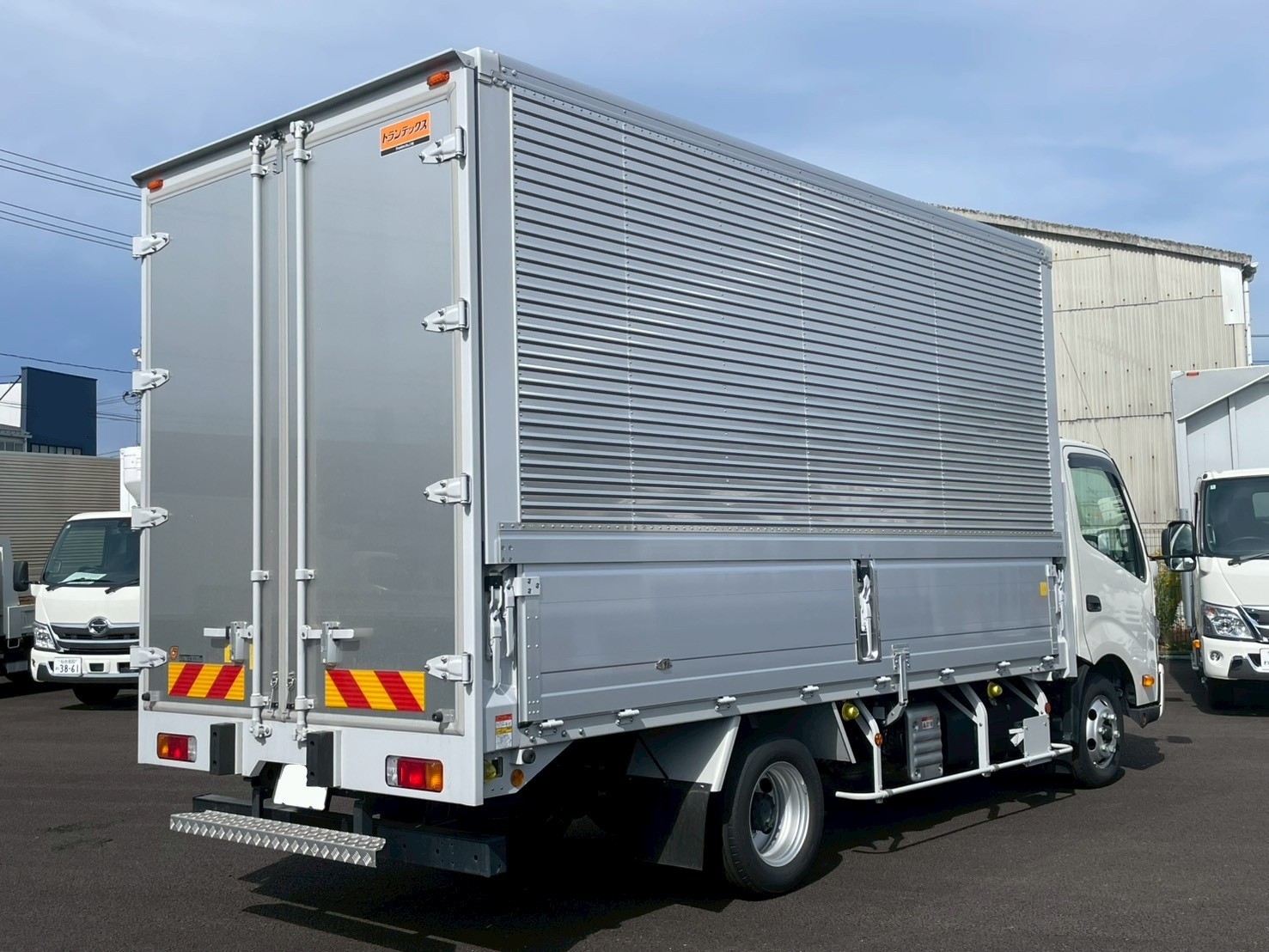 日野 デュトロ 2KG-XZU712M(2WD)の写真4