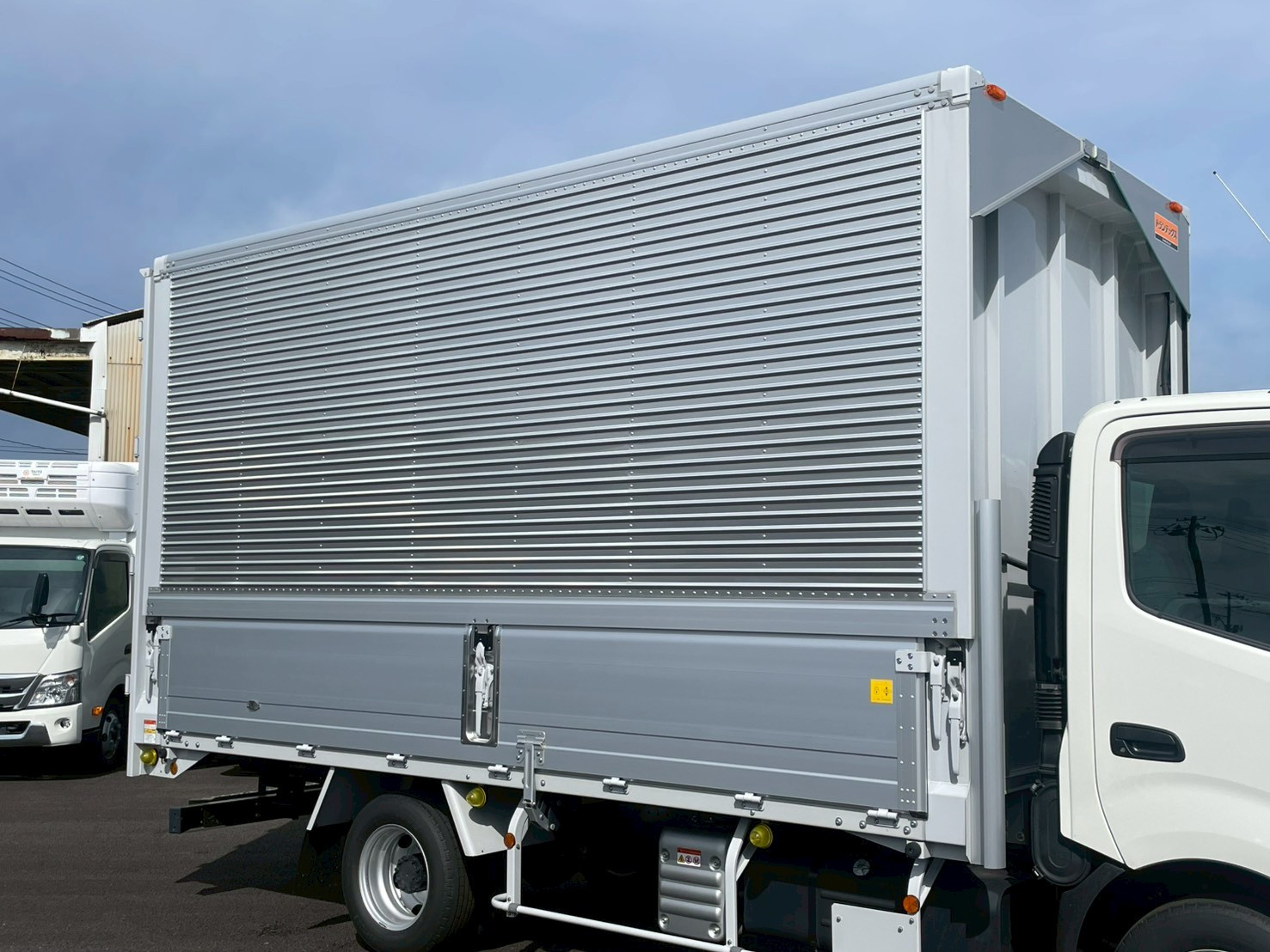 日野 デュトロ 2KG-XZU712M(2WD)の写真9