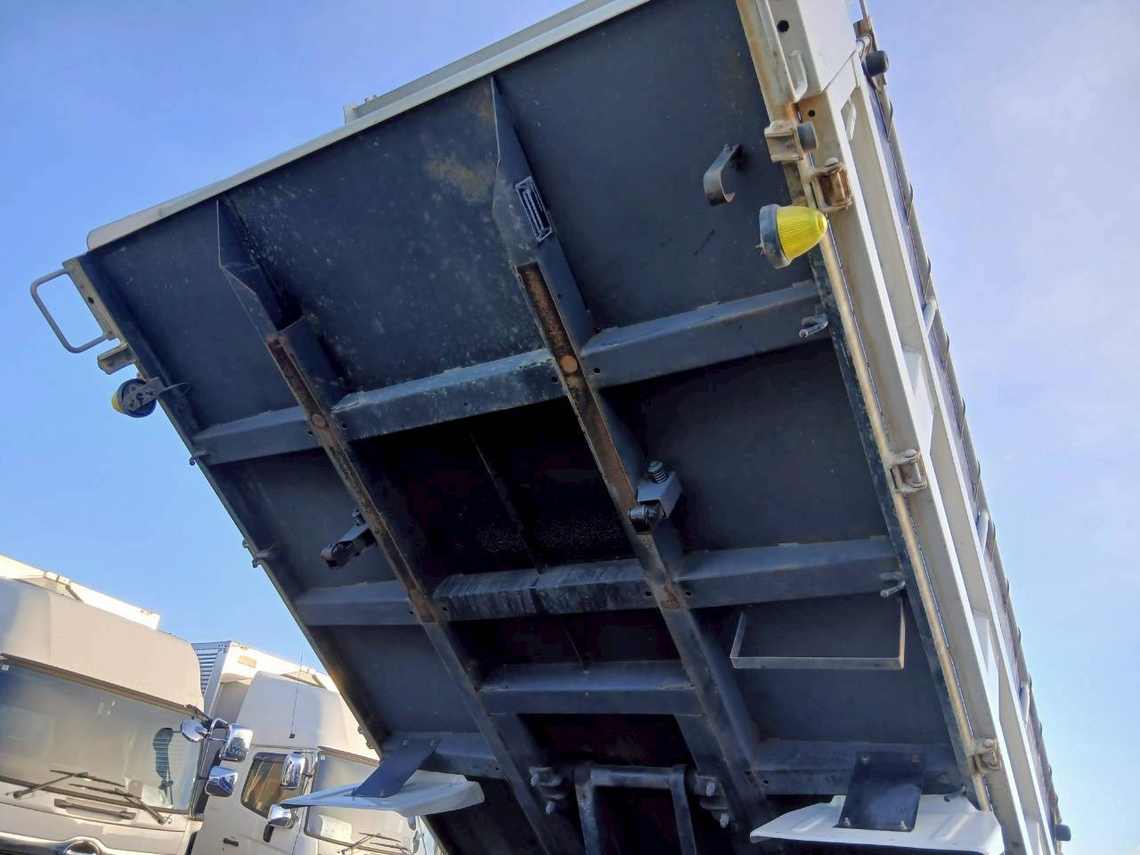 日野 デュトロ 2RG-XZU600T(2WD)の写真13