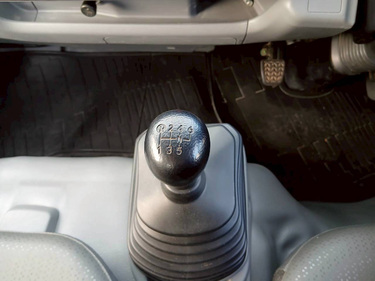 日野 デュトロ 2RG-XZU600T(2WD)の写真36